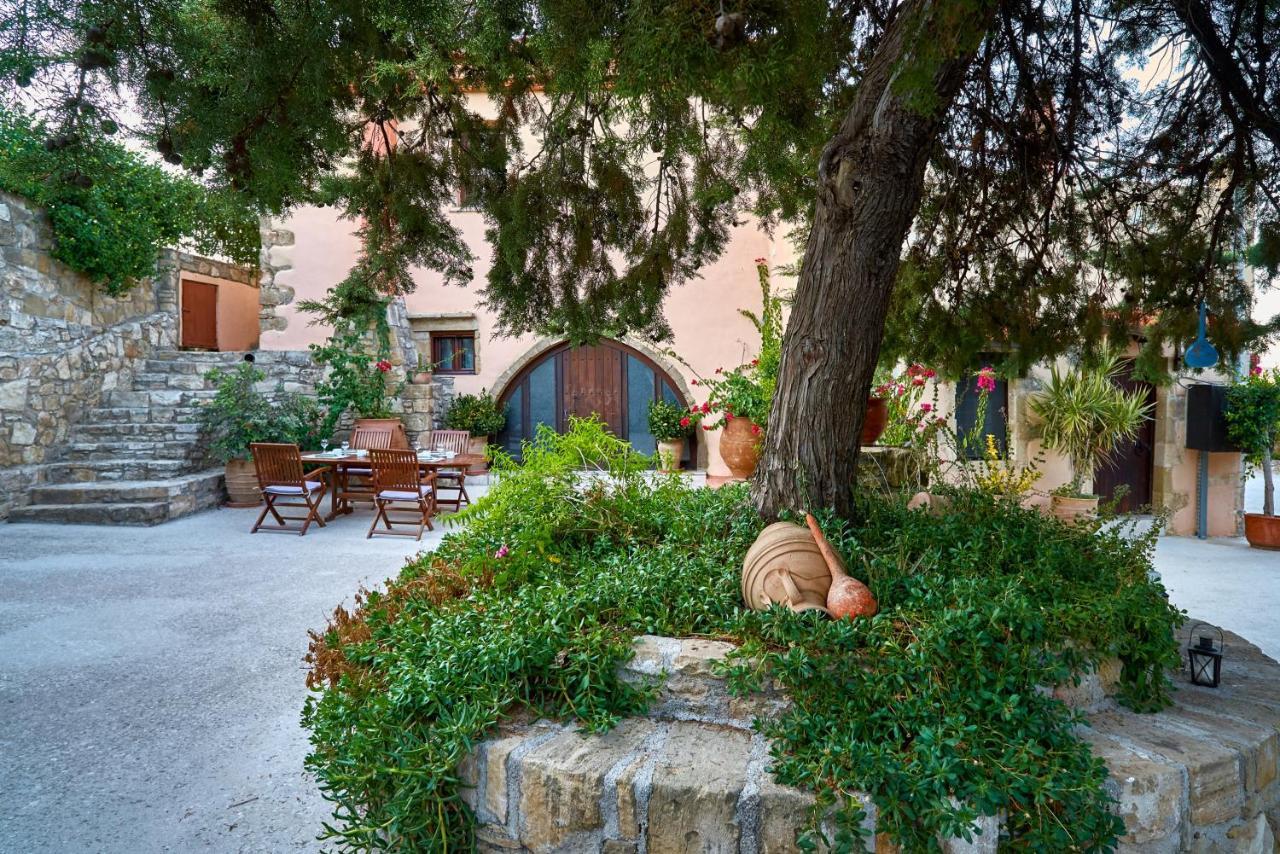 Mouri Villa Mourion  Exterior foto